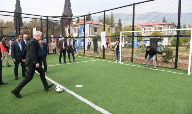 Kahramanmaraş’ın Dört Bir Yanı Spor Alanlarıyla Donatıldı: 31 Yeni Halı Saha Hizmete Girdi
