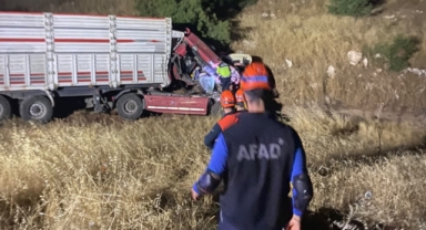 Kahramanmaraş'ta Kamyon Tıra Arkadan Çarptı: 1 Yaralı