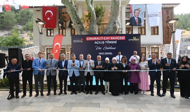 Şehrin Yeni Buluşma Noktası Çınaraltı Çay Bahçesi Hizmete Açıldı