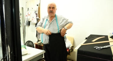 60 Yıllık Terzi Tarihi Kaybolan Mesleğini Anlattı: 