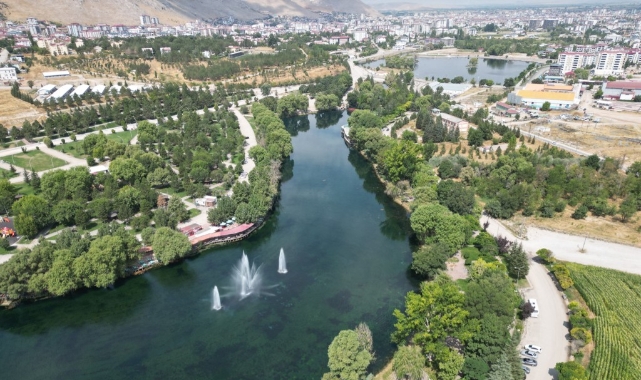 Ceyhan’ın Doğduğu Pınarbaşı, Doğasıyla Göz Kamaştırıyor