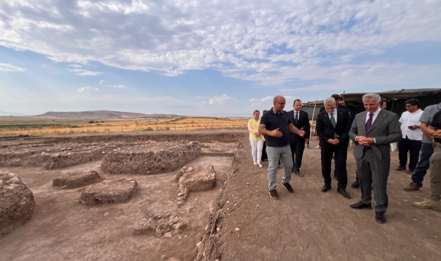 Domuztepe’de MÖ 9000 Yıl Öncesine Işık Tutan Kalıntılar Gün Yüzüne Çıkarılıyor