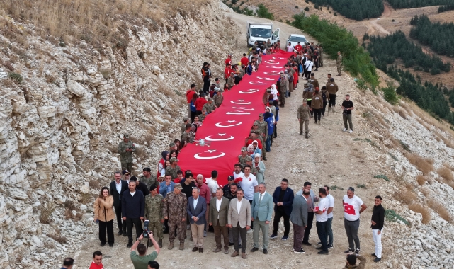 Kahramanmaraş'ta Bayrağa Saygı Yürüyüşü Gerçekleştirildi