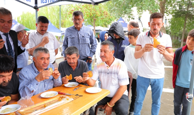 Kahramanmaraş'ta İlk Kez Bal Festivali: 1 Kilogram Bal Yiyen Yarışmacı Birinci Oldu