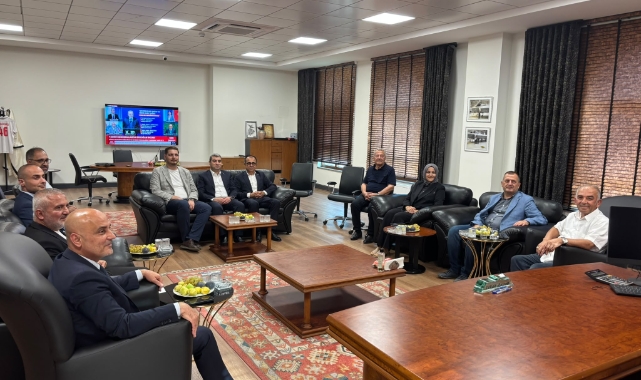 AK Parti Kahramanmaraş İl Başkanı Burak Gül'den Ticaret Borsası'na Ziyaret!