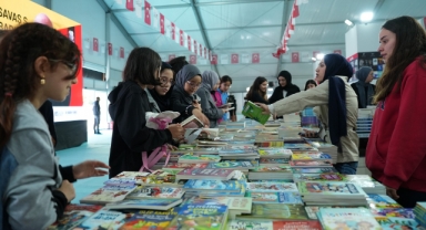 Kahramanmaraş Kitap Fuarı Öğrencilerle Renkleniyor