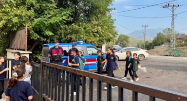 Kahramanmaraş’ta Jandarmadan Okul Çevrelerinde Güvenlik Denetimi