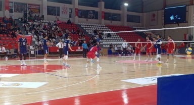 Onikişubat Belediyespor Efeler Ligi'ndeki İlk Galibiyetini Aldı