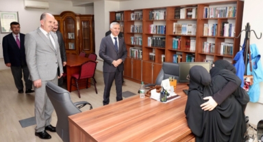 Siyam İkizleri Ayşe ve Sema, Azimleriyle Örnek Oluyor