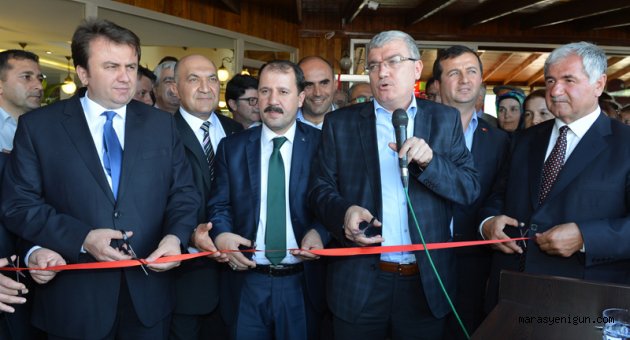 Açılışlara Katıldı.