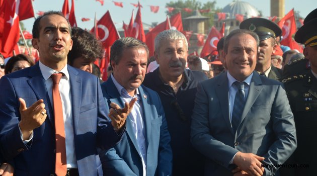Ahmet Özdemir; “Hepiniz Kahramansınız”