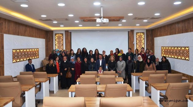 AK Parti ilçe Kadın Kolları Yönetimi ve Kadın Akademisi Derneğinden Kampanyaya Destek