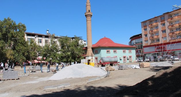 BAŞKAN ERKOÇ: “AFŞİN’E KENT MEYDANI YAPIYORUZ”