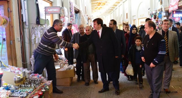 BAŞKAN ERKOÇ ÇARŞILARI GEZDİ…