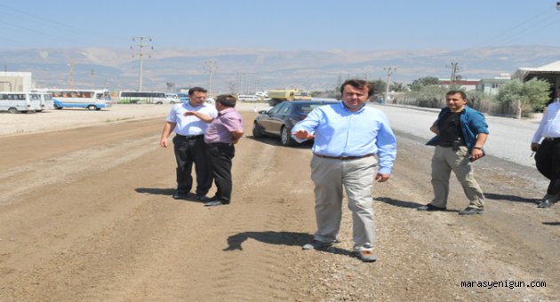 BAŞKAN ERKOÇ, HAVAALANI KAVŞAĞI-TOKİ KONUTLARI ARASINDA YAPIMI DEVAM EDEN YOLU İNCELEDİ