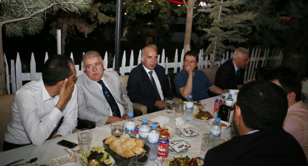 BAŞKAN MAHÇİÇEK AK GENÇLERLE BULUŞTU