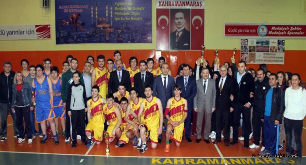 BASKETBOL'DA KUPALAR SAHİBLERİNİ BULDU