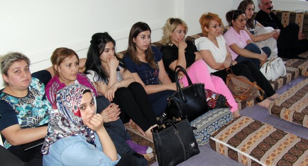 Berber ve kuaförler derneğinde hijyen eğitimi.