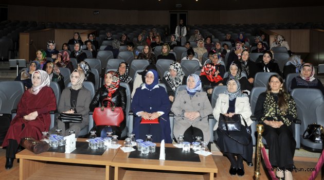 “BİR İKEN BİZ OLMAK” KONFERANSI DÜZENLENDİ