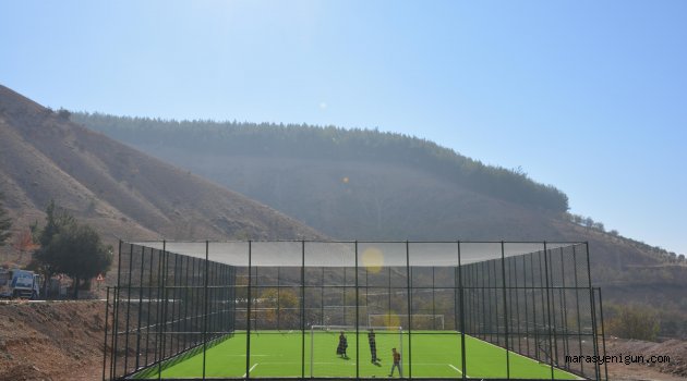 Büyükşehir’den Dereli Mahallesine Halı Saha
