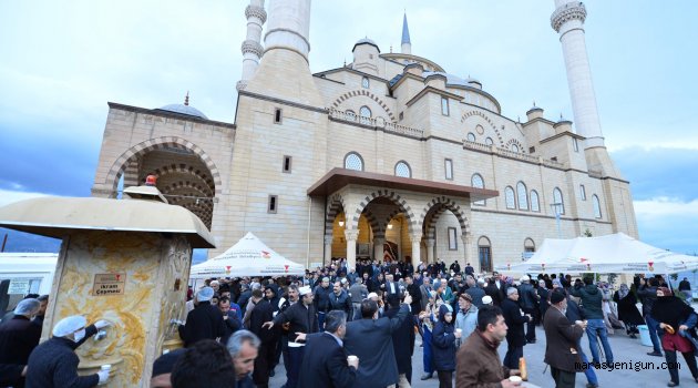 Büyükşehir’den Süt Ve Simit İkramı