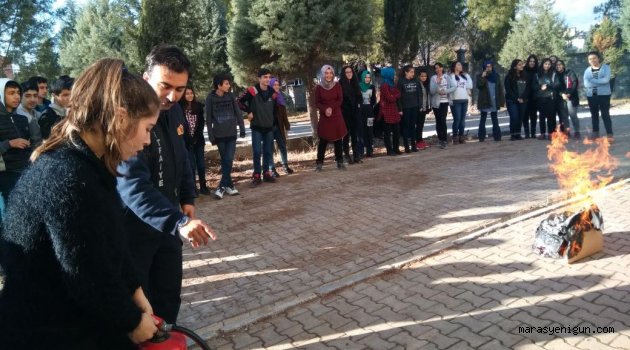 Büyükşehir İtfaiyesi’nin Okullarda Ve Yurtlardaki Eğitimleri Devam Ediyor