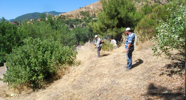 “MEZARLIKLARDA ÇALIŞMALARIMIZ DEVAM EDİYOR”