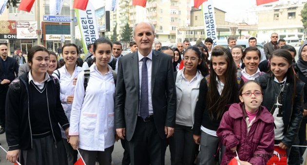 Dulkadiroğlu Belediyesi Dünya Çocuk Hakları Gününü kutladı.