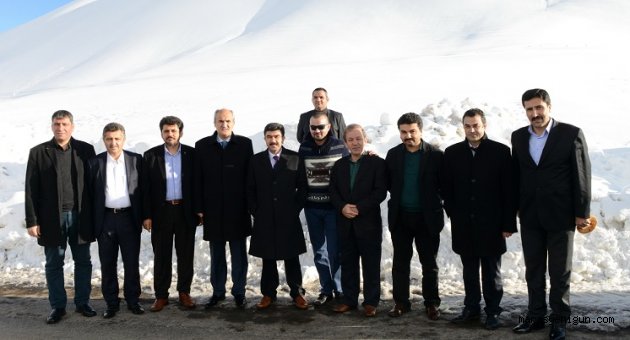 DULKADİROĞLU’NDAN KAR FESTİVALİ