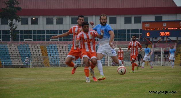 FIRTINA ESİNCE AYVALIK’I KAYA ÇARPTI