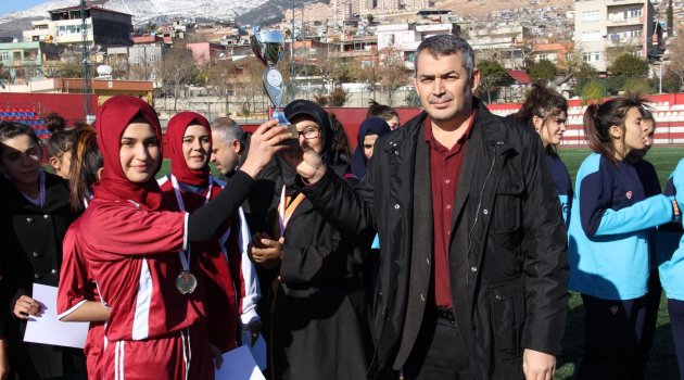 Futbol'da En İyi Okul Takımları Belli Oldu
