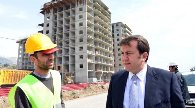 Güneşevler konutları yükseliyor