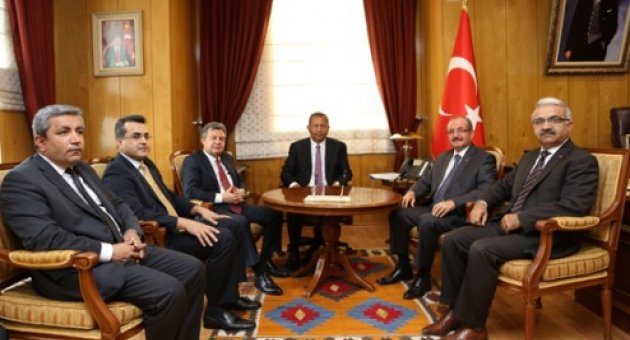 Hayırseverler Hayra Doymuyor