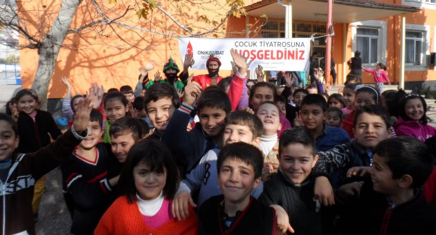 ‘Her Okul Bir Tiyatro’