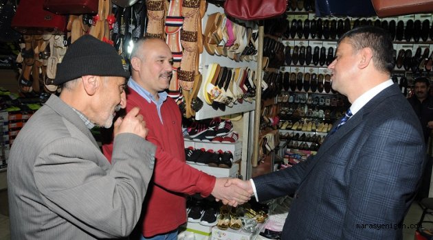 Kapalı çarşıda elini sıkmadık esnaf bırakmadı