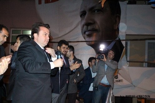 KARACAOĞLAN’DA AK PARTİ COŞKUSU...