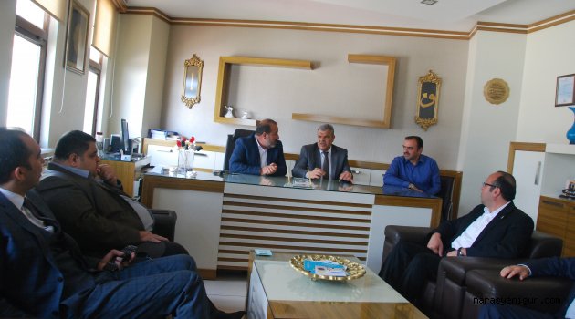 Kaynak, Engellileri Ziyaret Etti