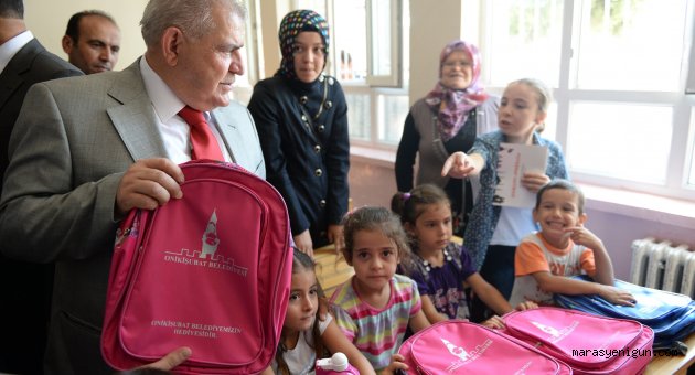 KİTAPLAR DEVLETTEN, ÇANTA VE KIRTASİYE ONİKİŞUBAT’TAN