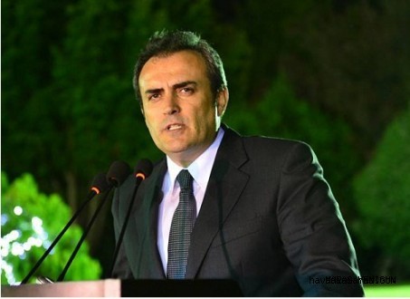 MAHİR ÜNAL KADINLARI UNUTMADI..