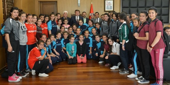 MARAŞGÜCÜ SPOR’DAN HAYIRLI OLSUN ZİYARETİ