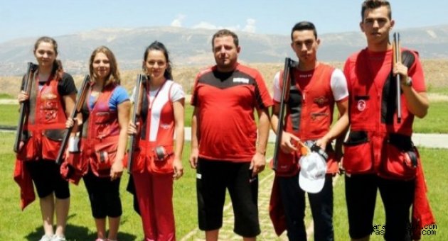 Milliler, hedefi 12'den vurmak istiyor
