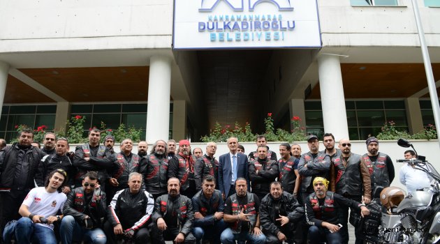 Motosiklet Tutkunları Dulkadiroğlu Yollarında