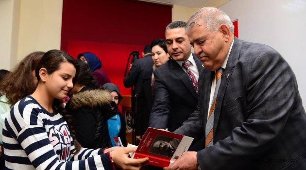 Onikişubat Belediyesi'nden Lise Öğrencilerine 37 bin ‘Safahat’