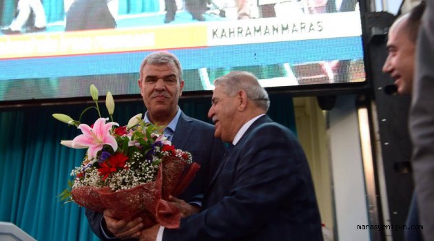 Onikişubat Kahramanmaraş’ın En Büyük İftar Sofrasını Kurdu