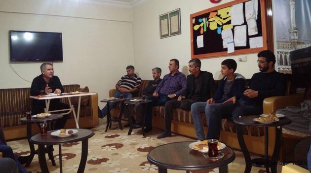 Pazarcık Erdem Derneğinde Şair Yazar Ahmet Sandal Tarafından Söyleşi Gerçekleştirildi