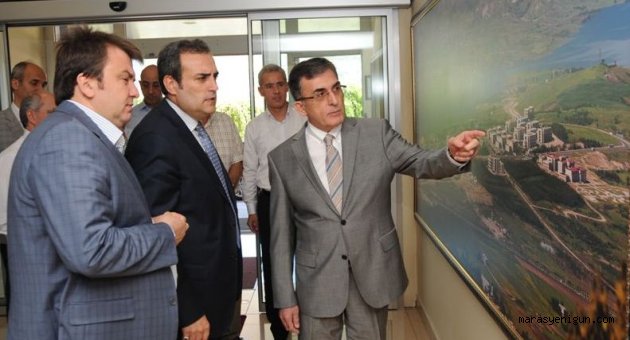 REKTÖR KARAASLAN; DİŞ HEKİMLİĞİ FAKÜLTEMİZ HAYIRLI OLSUN.