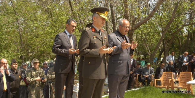 Şehide Yakışan Anma