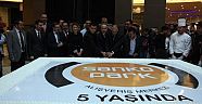 5.YIL PASTASINI 5 BİN KİŞİ YEDİ..