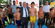 7 Bin 200 Çocuk Yüzme Öğrendi