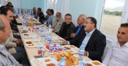 Afşin Belediyesi Hüyüklü Mahallesi’nde İftar Sofrasına Konuk Oldu…